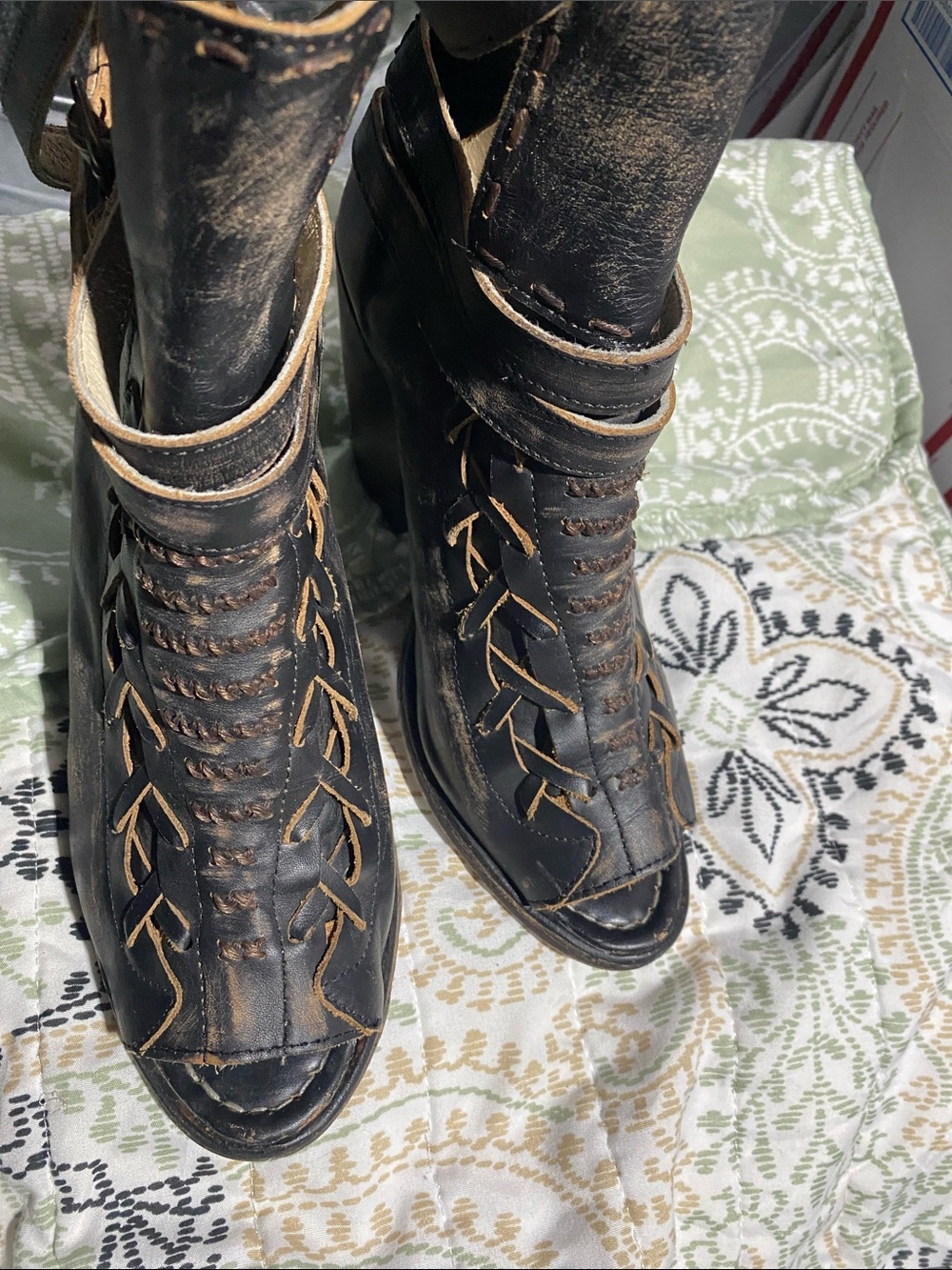 Freebird by Steven Black Leather Lace-Up Peep Toe Block Heel Boots Sz 8
